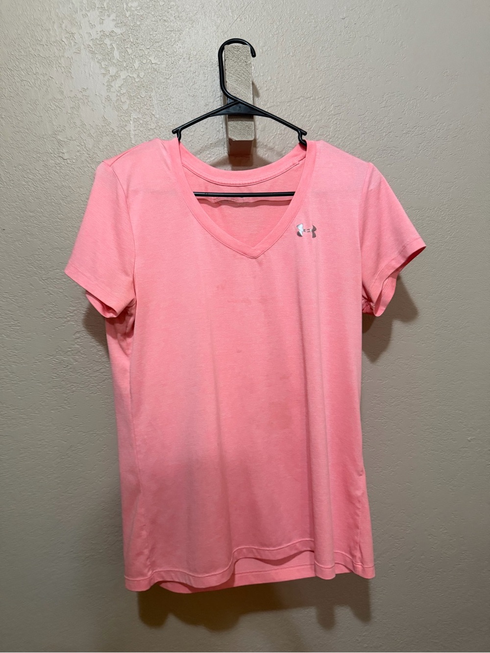 Under Armour Pink V-Neck Short Sleeve Performance Tee